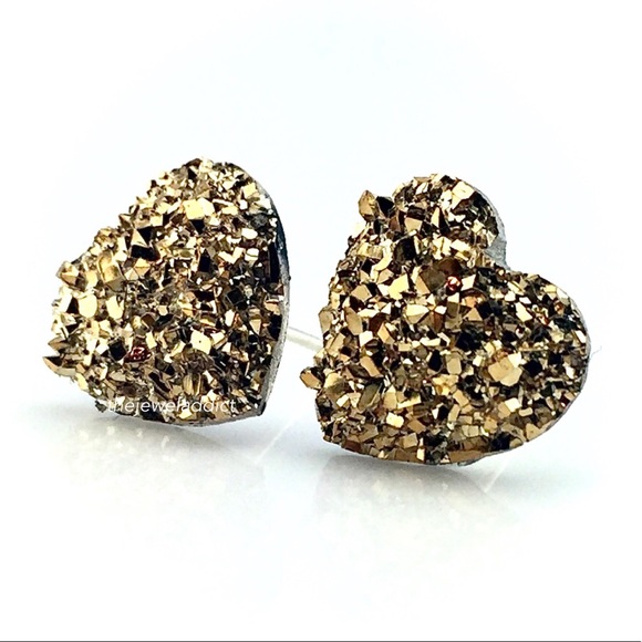 3 for 15🎀gold faux druzy heart studs - Picture 3 of 4